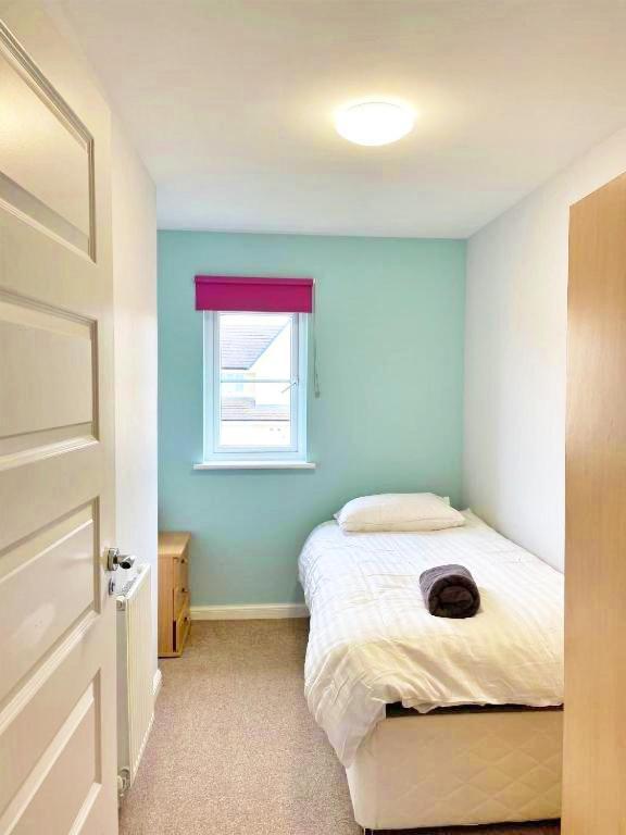 3 Bed House With Parking Near Airport Villa Edinburgh Exterior photo